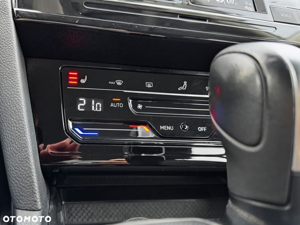 Volkswagen Passat 2.0 TDI SCR Style DSG - 20