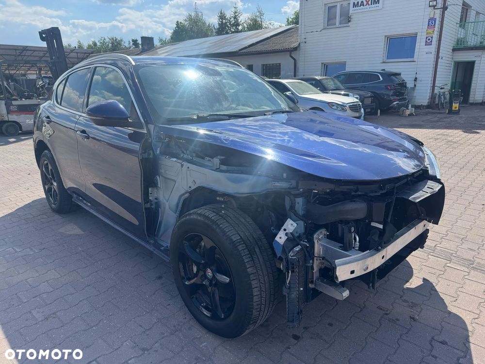 Alfa Romeo Stelvio - 5