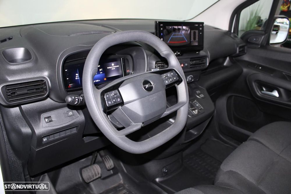 Opel Combo 54kWh Tam M 136cv - 13