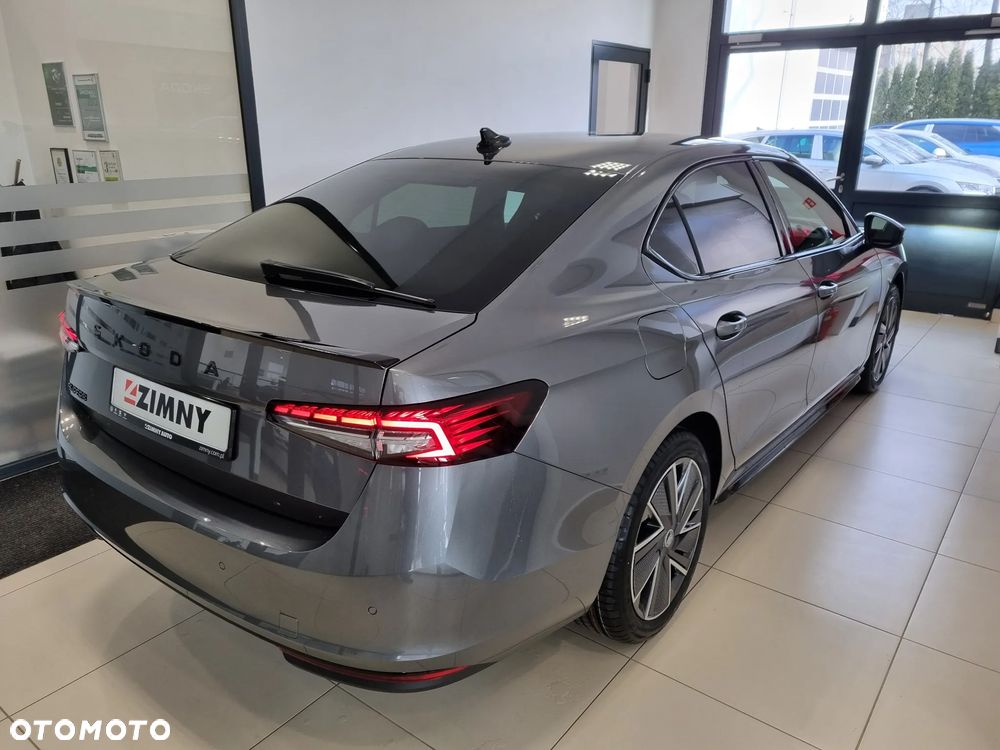 Skoda Superb 2.0 TDI SCR 4x4 Sportline DSG - 11