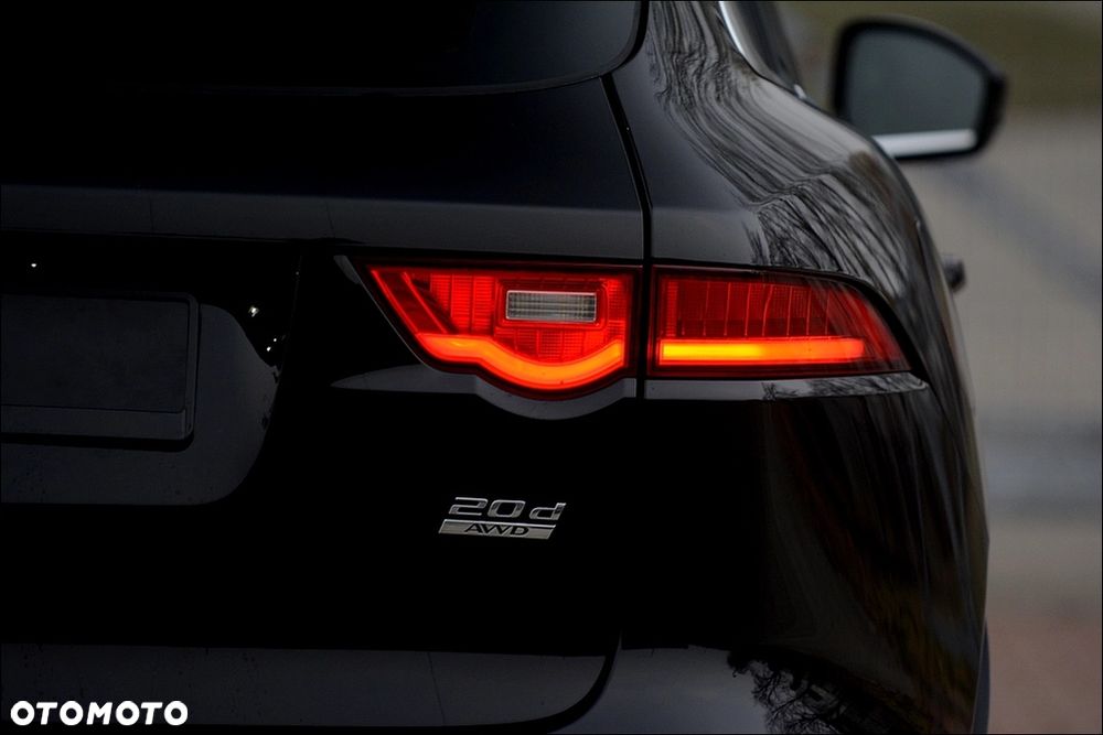 Jaguar F-Pace 2.0 i4D AWD Prestige - 38