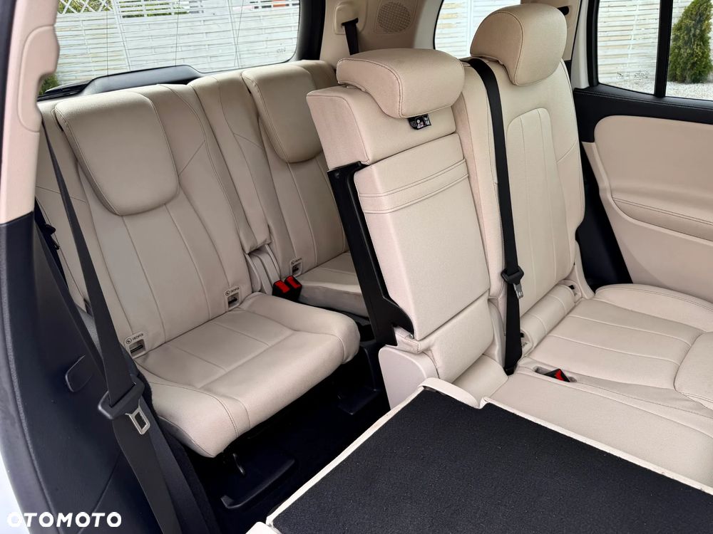 Mercedes-Benz GLB 250 4Matic 8G-DCT - 20