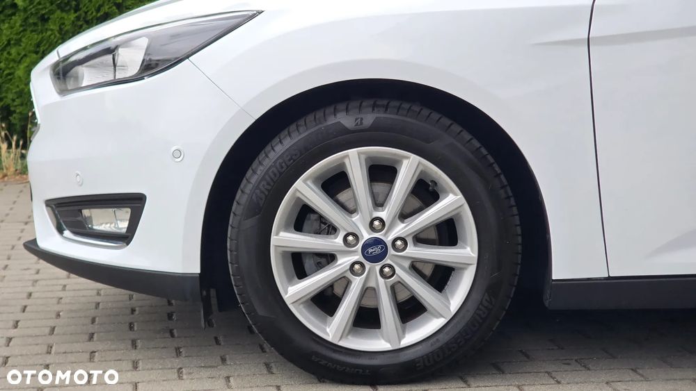 Ford Focus 1.6 TI-VCT Titanium - 24