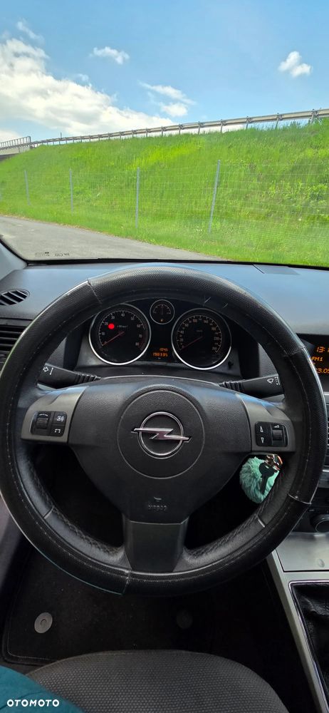 Opel Astra 1.4 Enjoy - 11