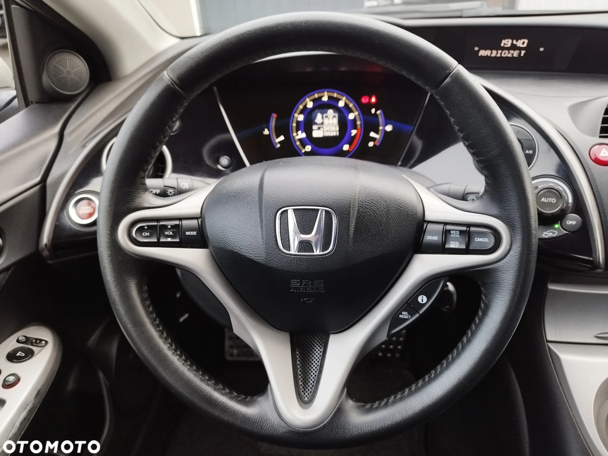 Honda Civic 1.8 Sport - 16