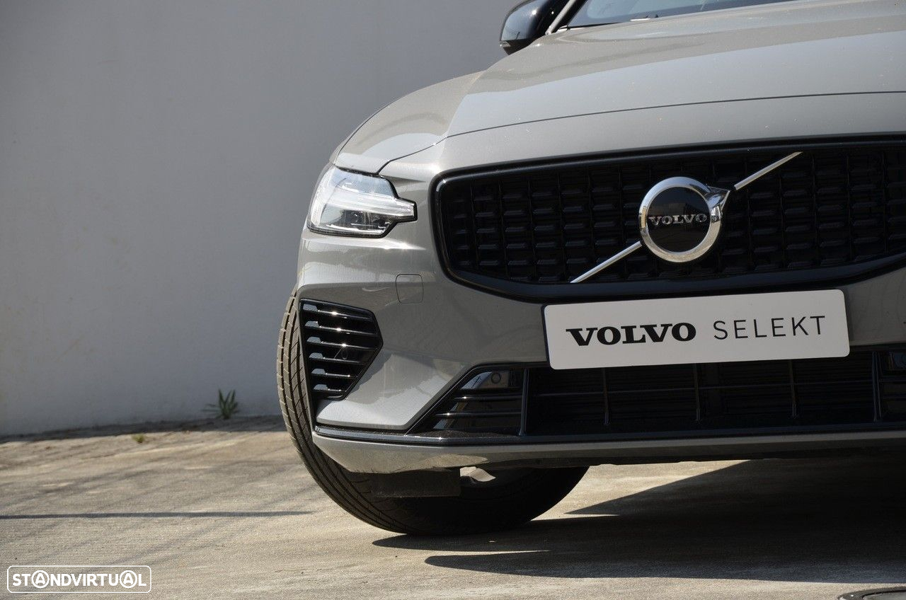 Volvo V60 2.0 T6 AWD TE Plus Dark - 28