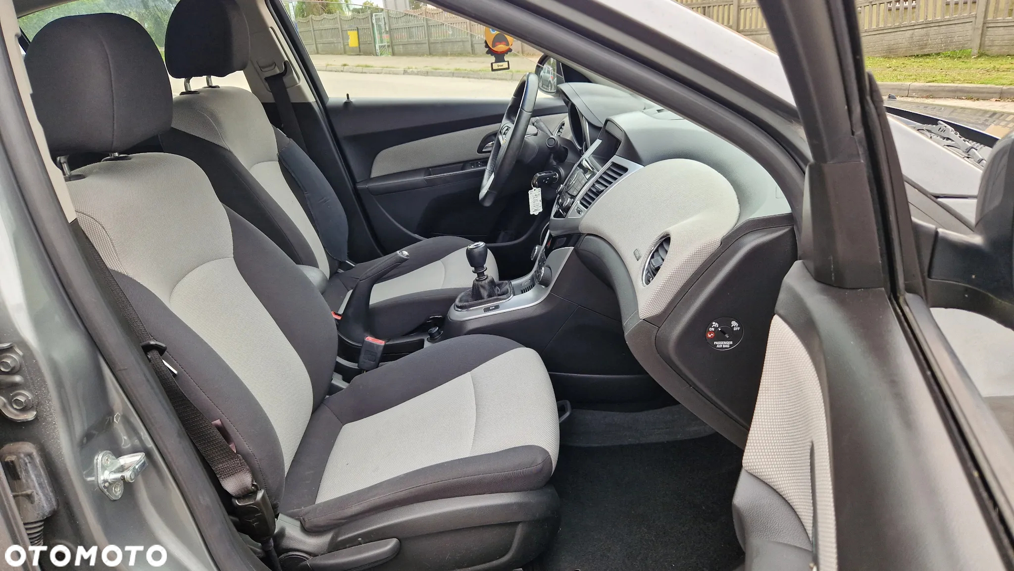 Chevrolet Cruze 1.8 LS - 10