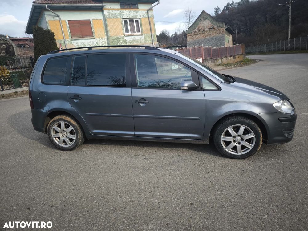 Volkswagen Touran 1.9TDI Highline - 6