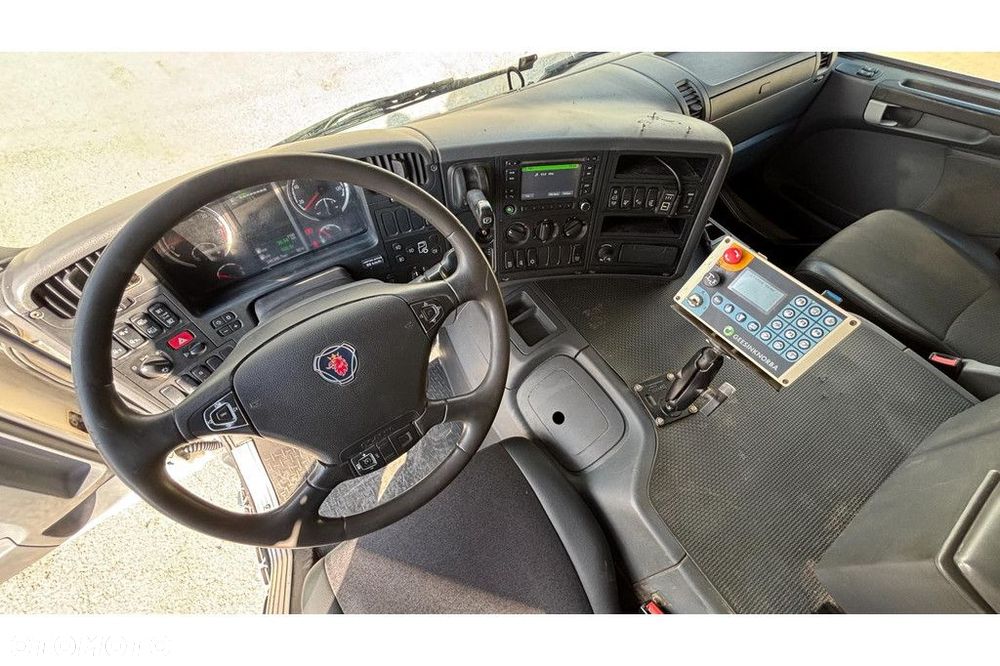 Scania P320 6x2*4 GEESINKNORBA RL300 22H25 - 21