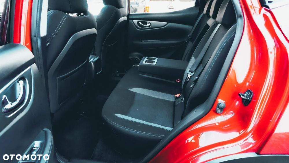 Nissan Qashqai 1.3 DIG-T N-Connecta - 19