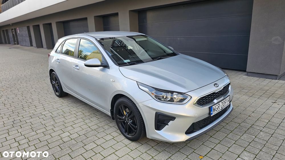 Kia Ceed 1.6 CRDi SCR M - 2