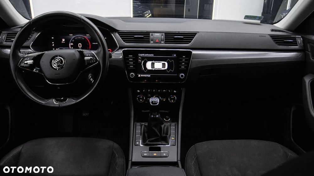 Skoda Superb 2.0 TDI SCR Ambition - 11