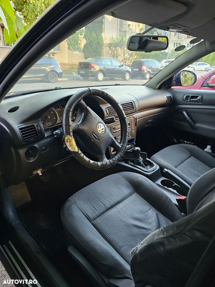 Volkswagen Passat - 5
