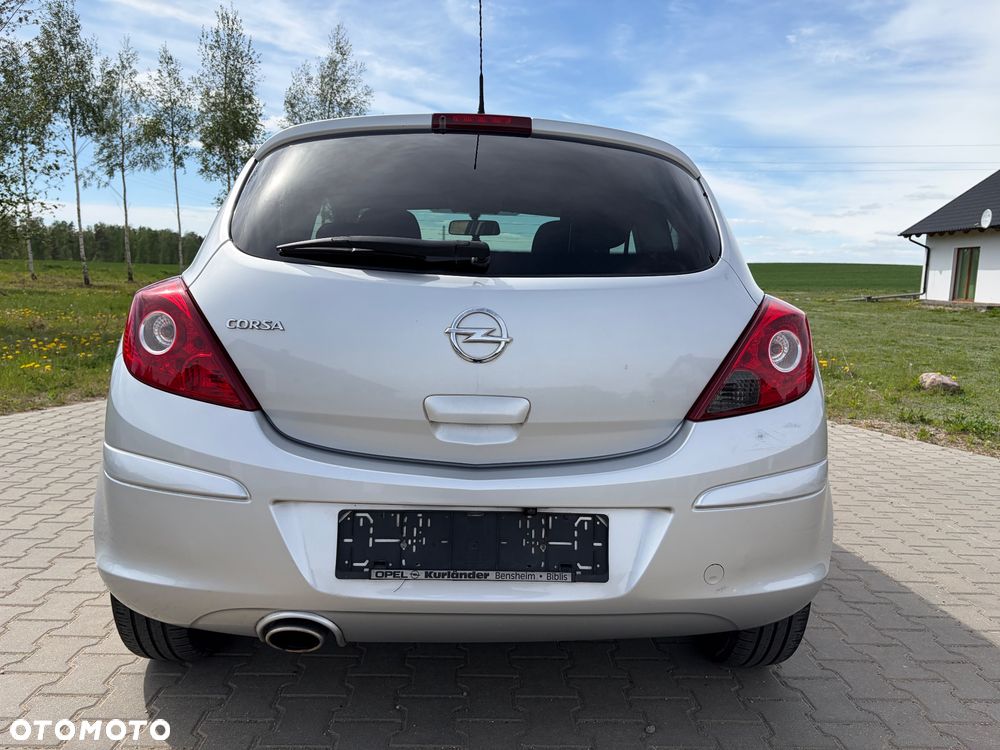 Opel Corsa 1.4 16V Satellite - 5