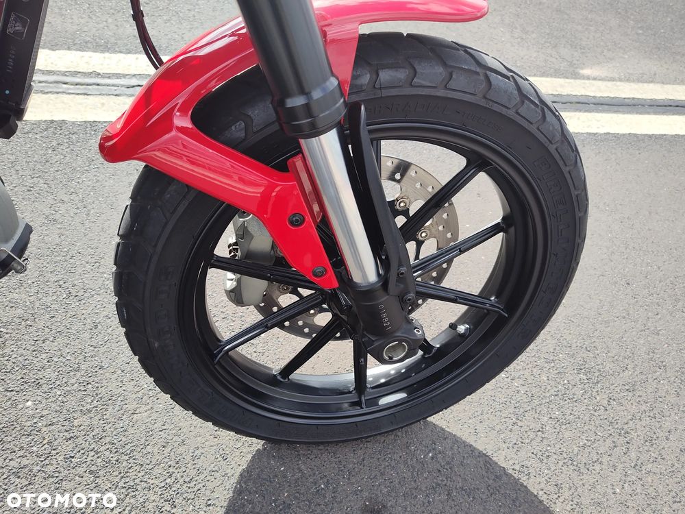 Ducati Scrambler - 9