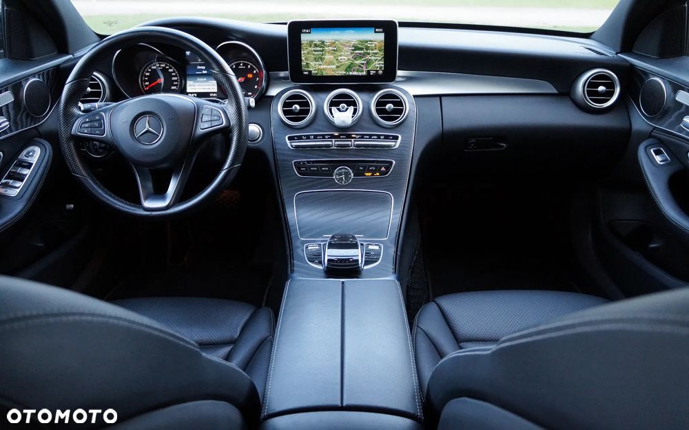 Mercedes-Benz Klasa C 300 T 9G-TRONIC AMG Line - 8