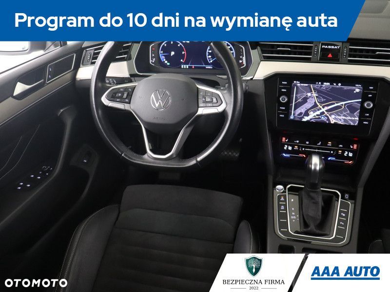 Volkswagen Passat - 9