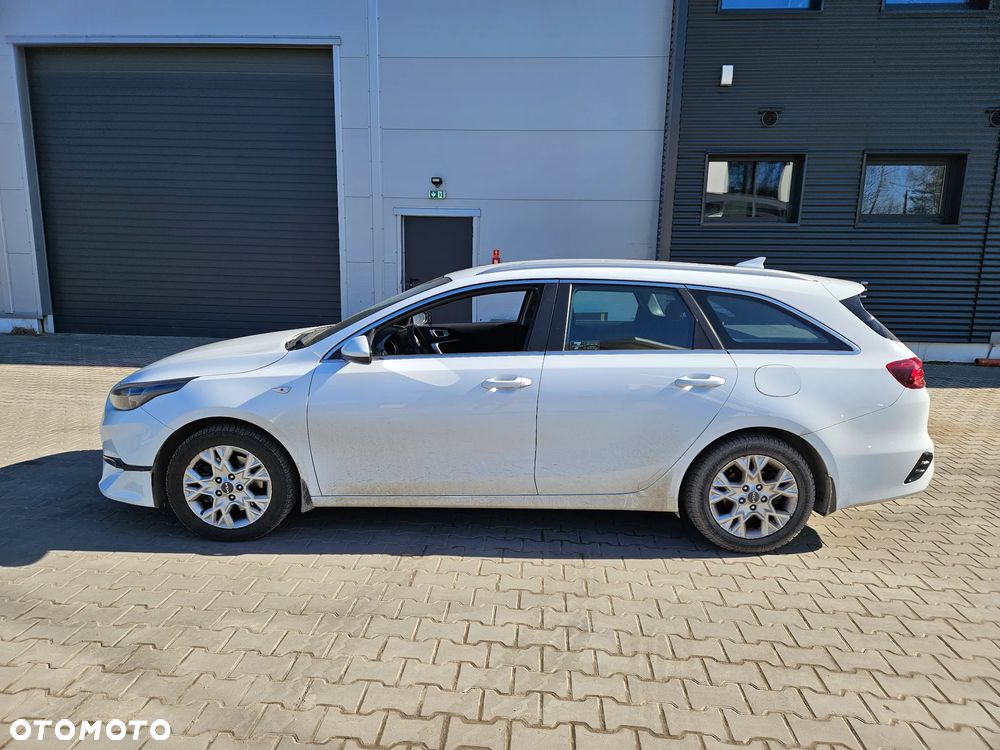 Kia Ceed 1.5 T-GDI M - 2