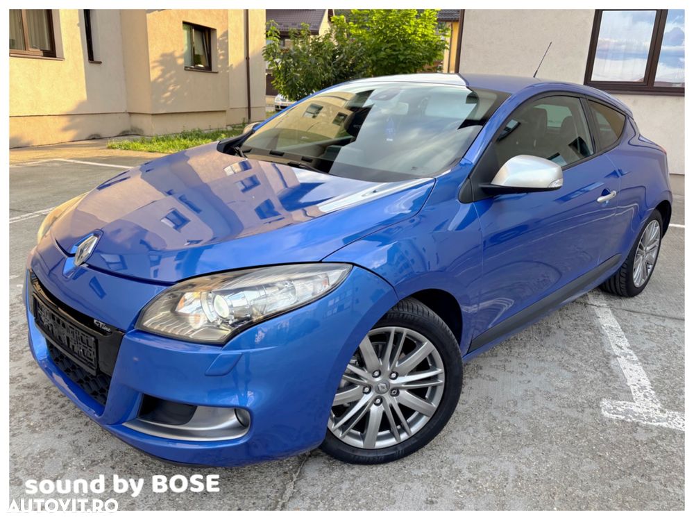 Renault Megane III Coupe 1.5 dCi Color Edition - 1