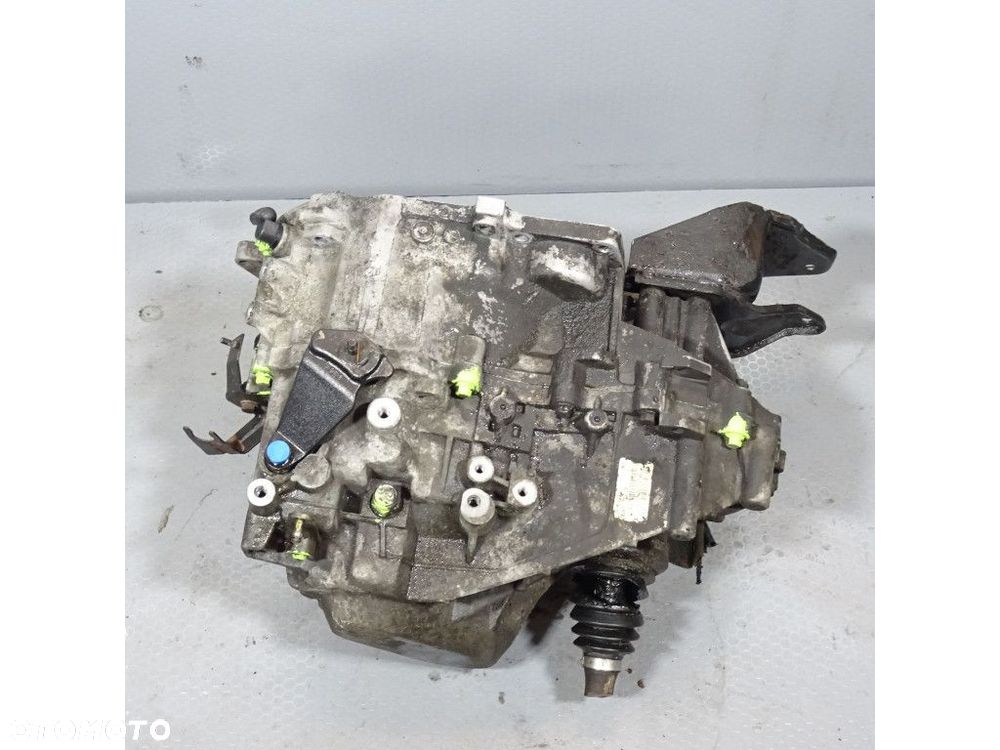 VOLVO V40 1.9TD SKRZYNIA BIEGÓW MANUALNA 456R-7002-ZB - 1