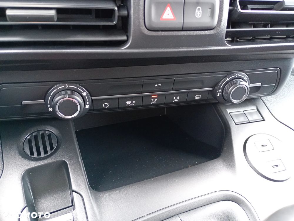 Peugeot Partner Furgon Long 950kg 100KM BlueHDi - 20