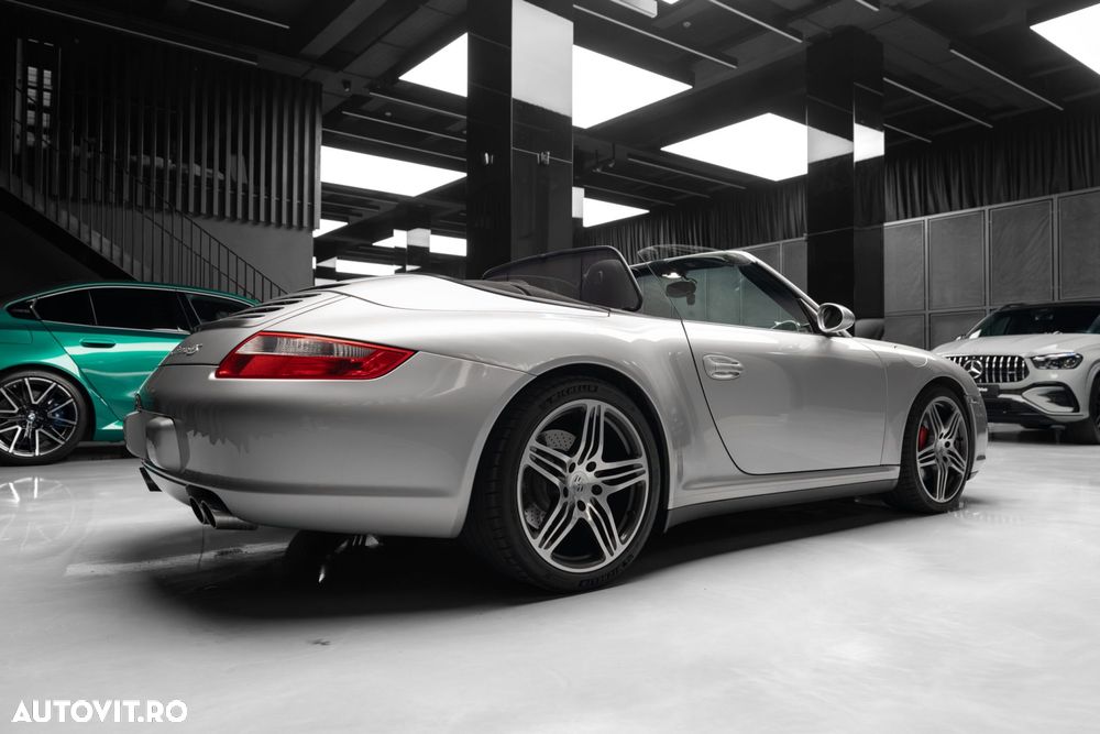Porsche 911 Carrera 4 S - 9