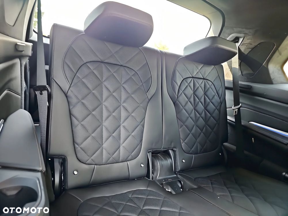 BMW X7 xDrive40i - 11