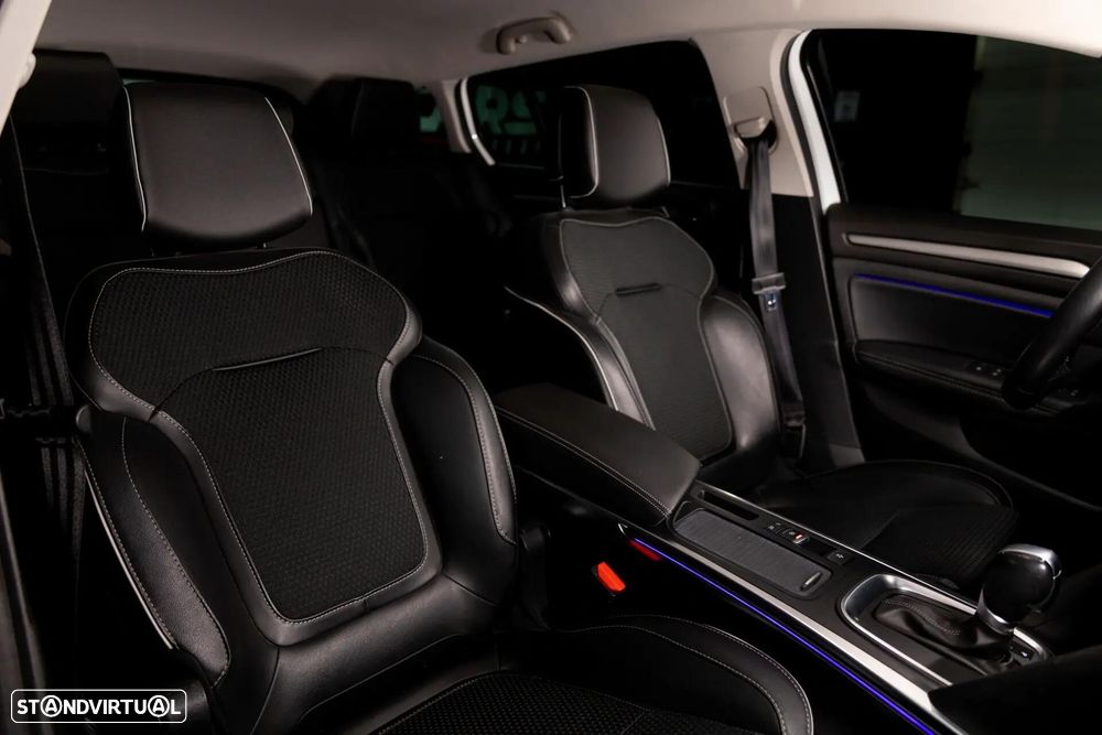 Renault Mégane Sport Tourer 1.2 TCE Bose Edition EDC — fotografia 8