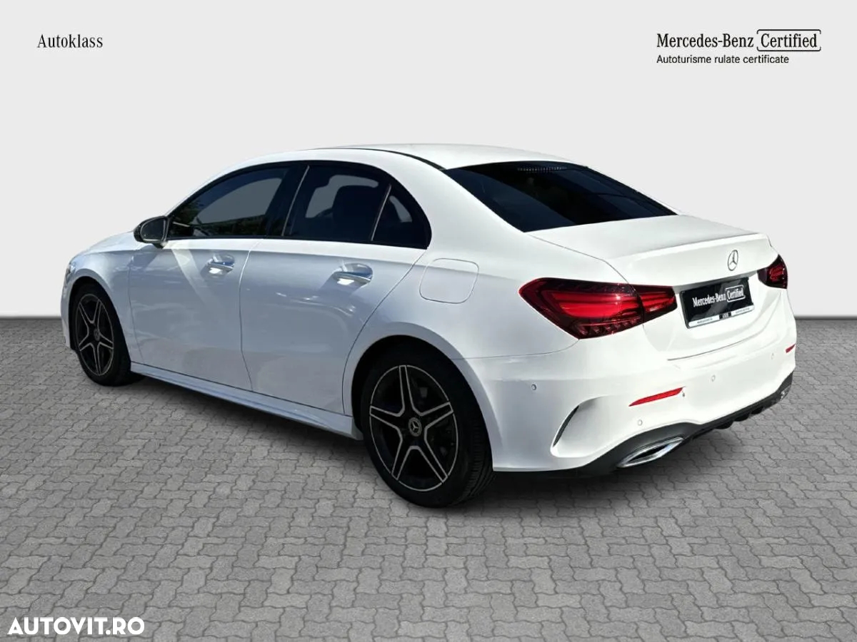 Mercedes-Benz A 200 MHEV 7G-DCT Sedan - 3