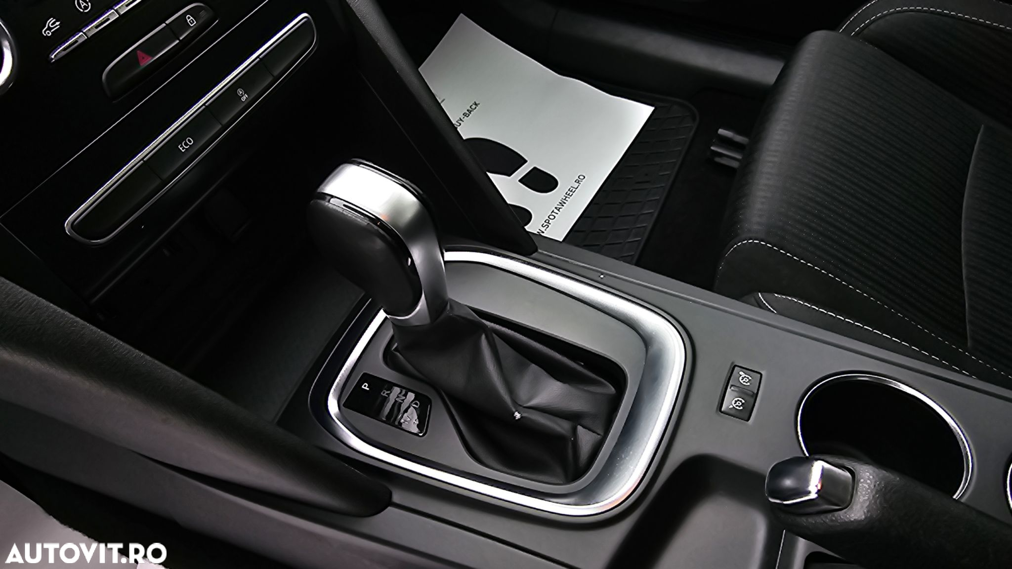 Renault Megane ENERGY dCi EDC Zen - 17