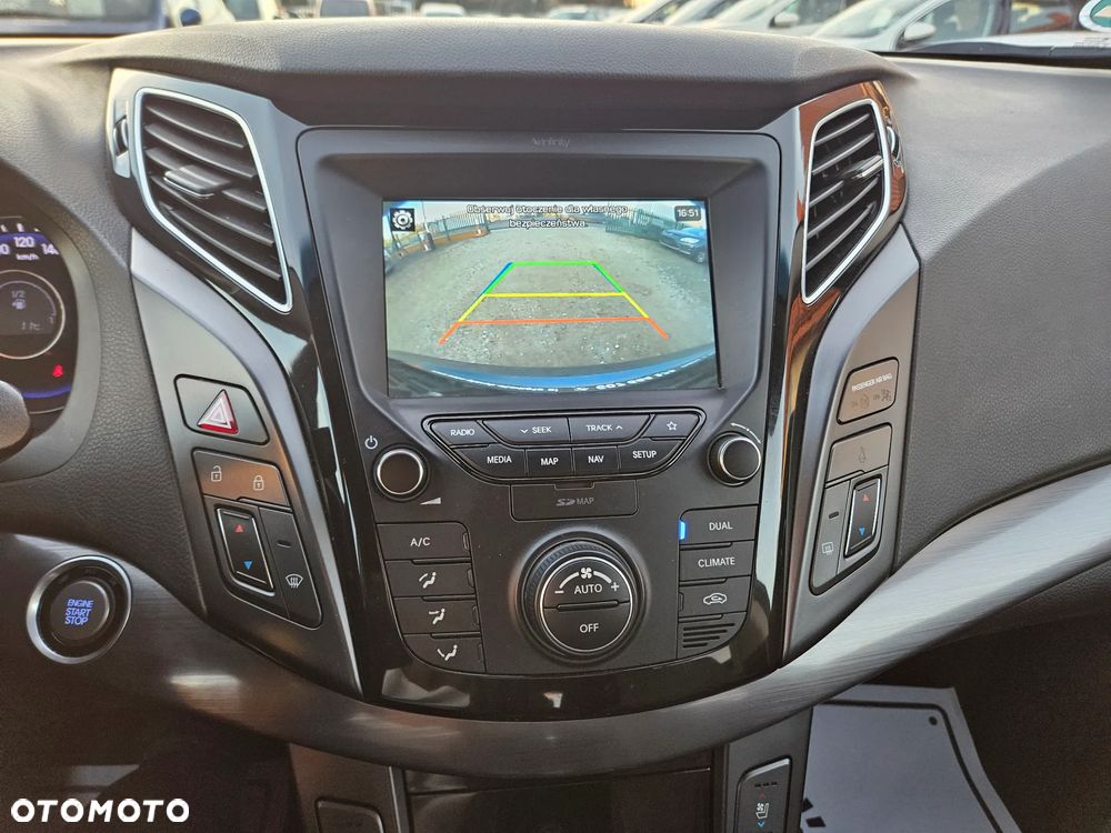 Hyundai i40 Kombi blue 1.6 CRDi DCT Space Plus - 19