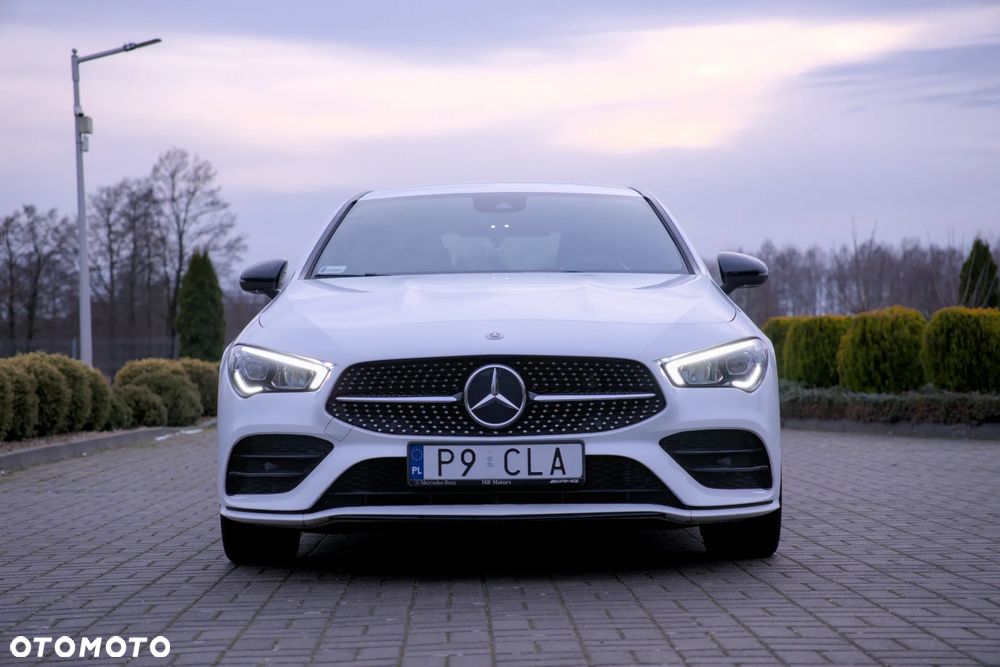 Mercedes-Benz CLA 180 AMG Line - 5