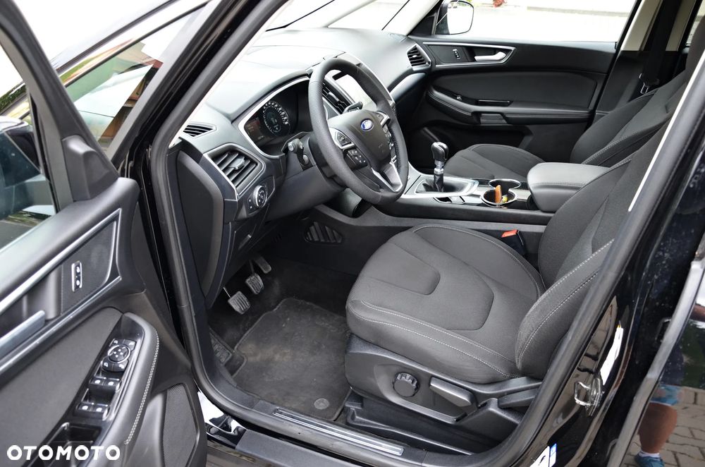 Ford S-Max - 7