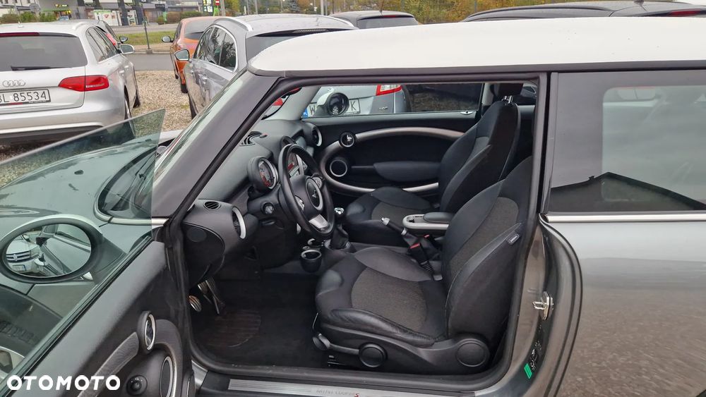 MINI Cooper S 50 Mayfair - 10