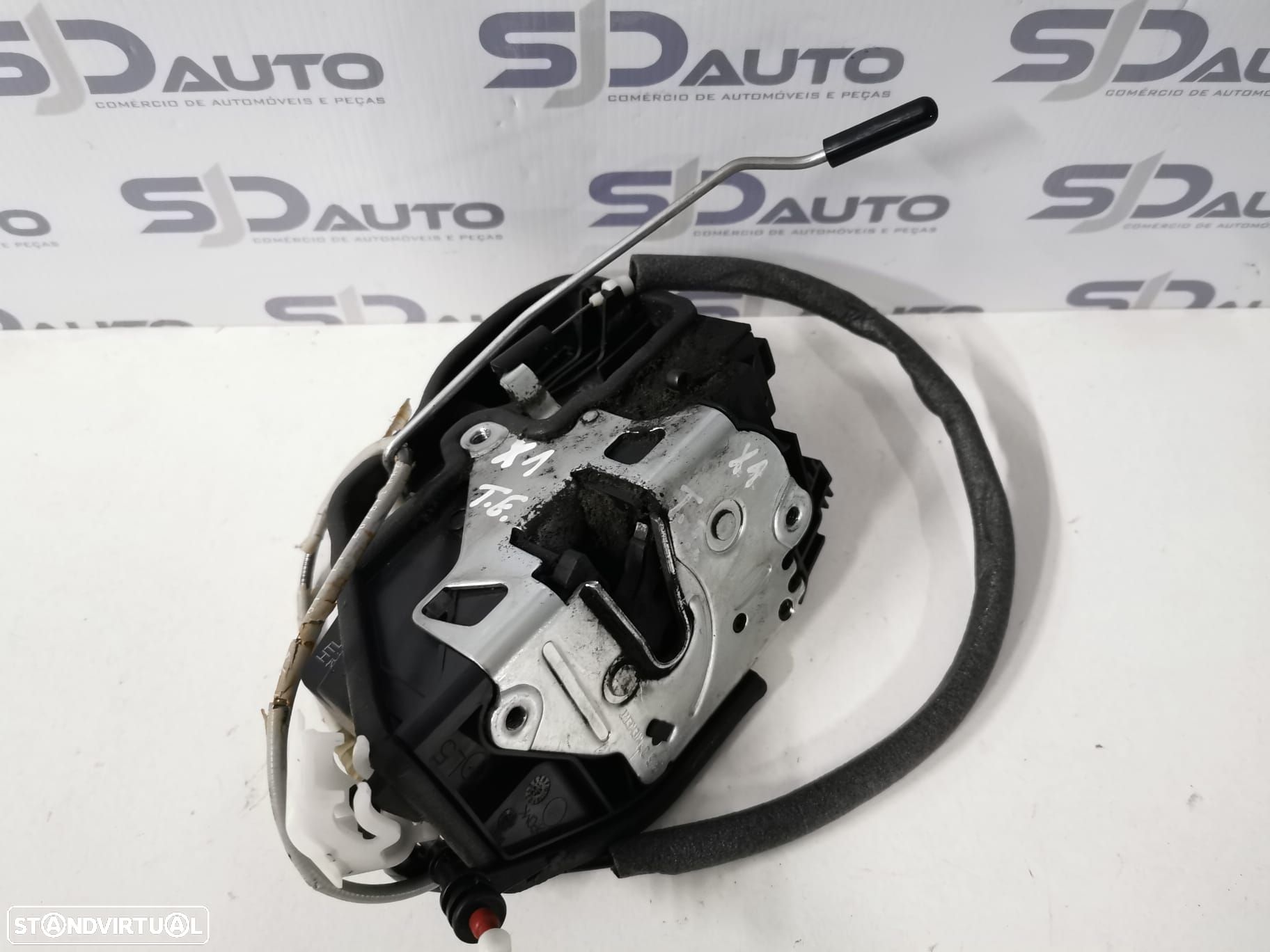 Fecho Porta Trás Esquerda - BMW X1 (E84) - 1