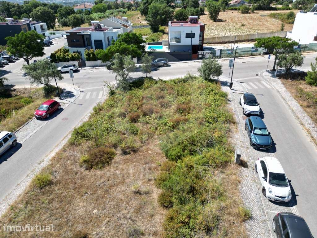 Terreno para construção de prédio multifamiliar - Grande imagem: 3/7
