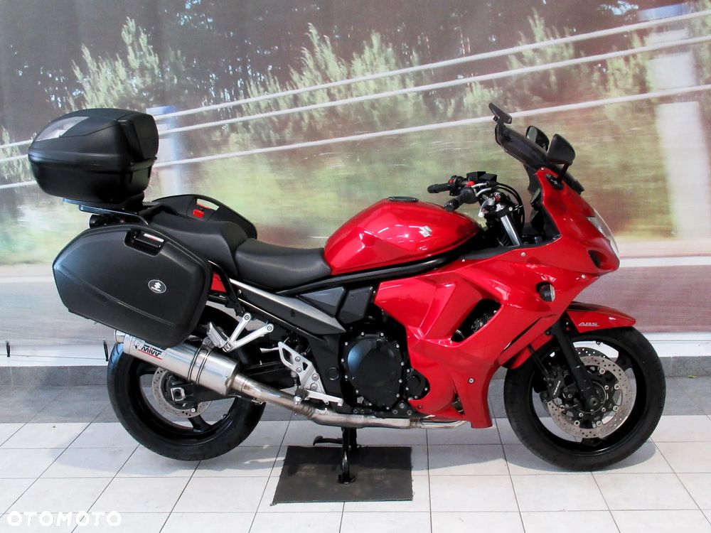 Suzuki GSX - 4