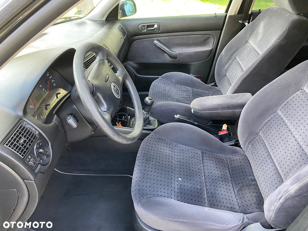 Volkswagen Golf 1.4 Comfortline - 6