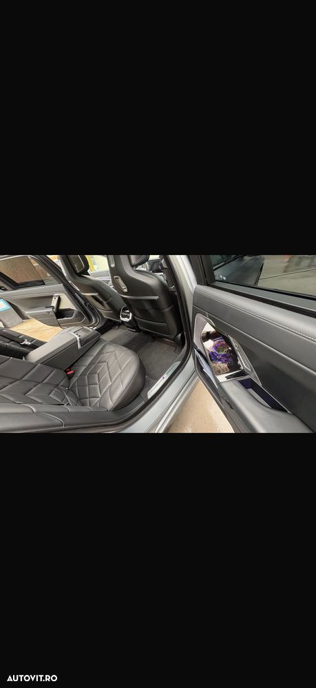 BMW Seria 7 740i - 14