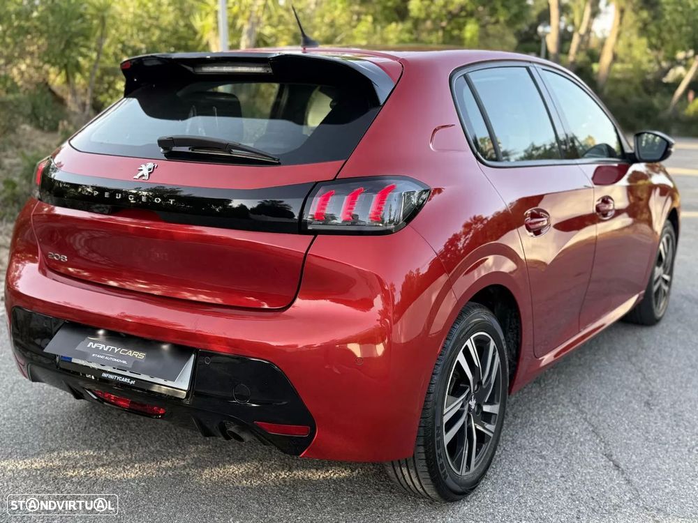 Peugeot 208 1.2 PureTech Allure EAT8 - 7