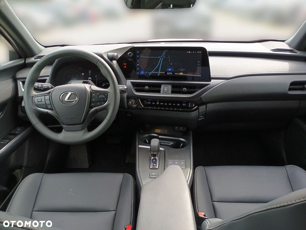 Lexus UX - 12