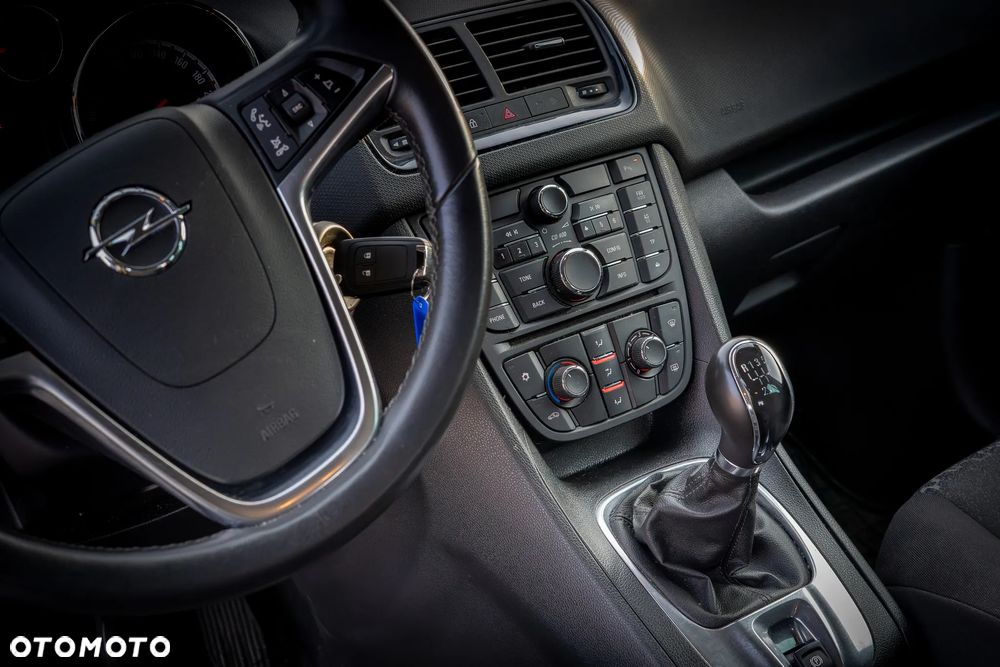 Opel Meriva 1.4 T Essentia - 17