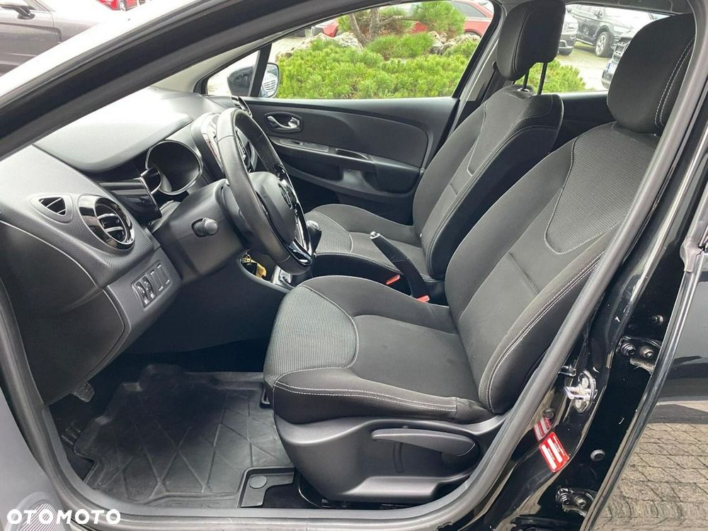 Renault Clio - 10