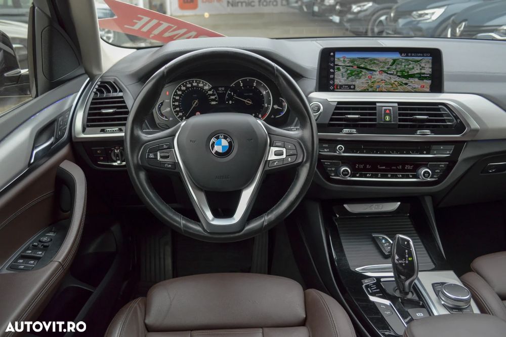 BMW X3 xDrive20d AT xLine - 37
