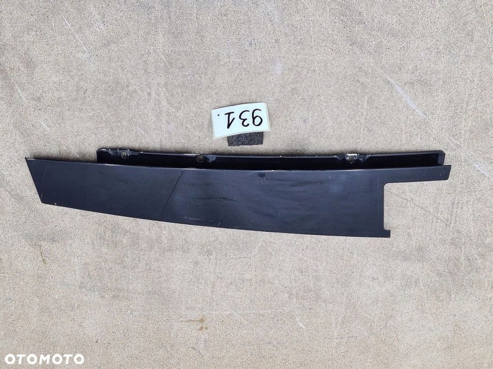 MERCEDES E-KLASA W213 Listwa zewnetrzna drzwi lewy tył - 2