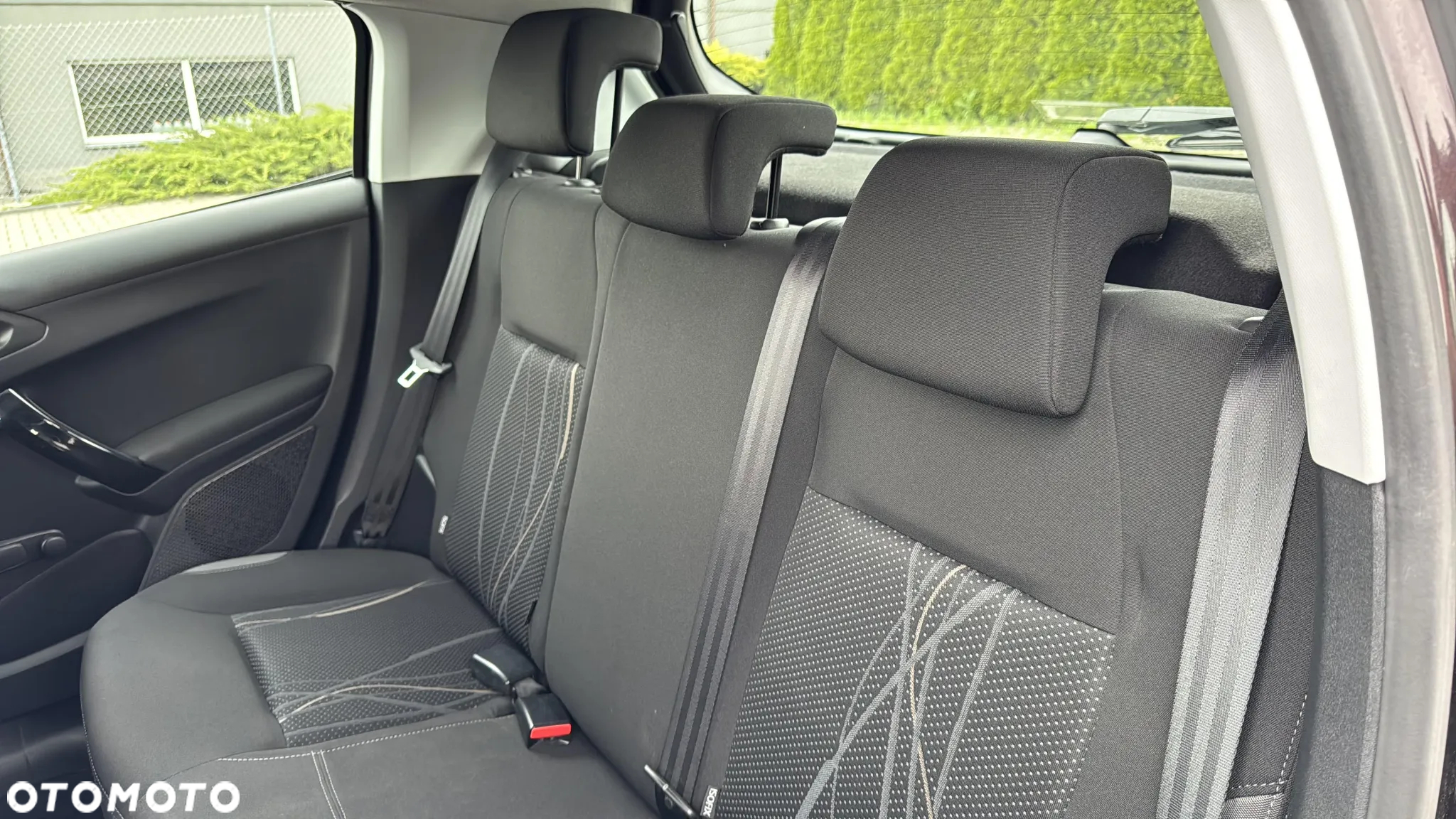 Peugeot 208 1.2 PureTech Active - 17