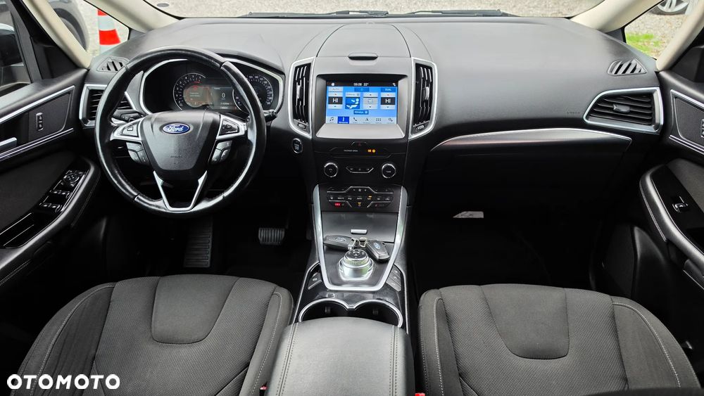 Ford S-Max - 14