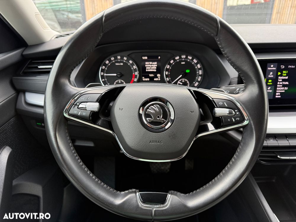 Skoda Octavia 2.0 TDI DSG Ambition - 25