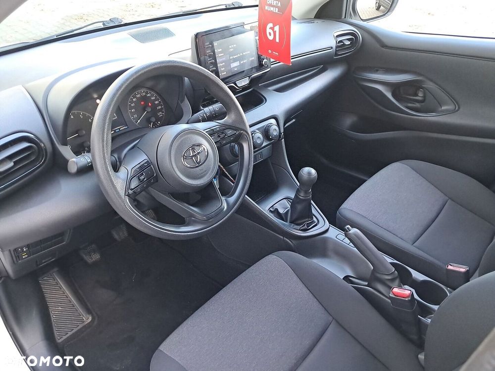 Toyota Yaris - 11