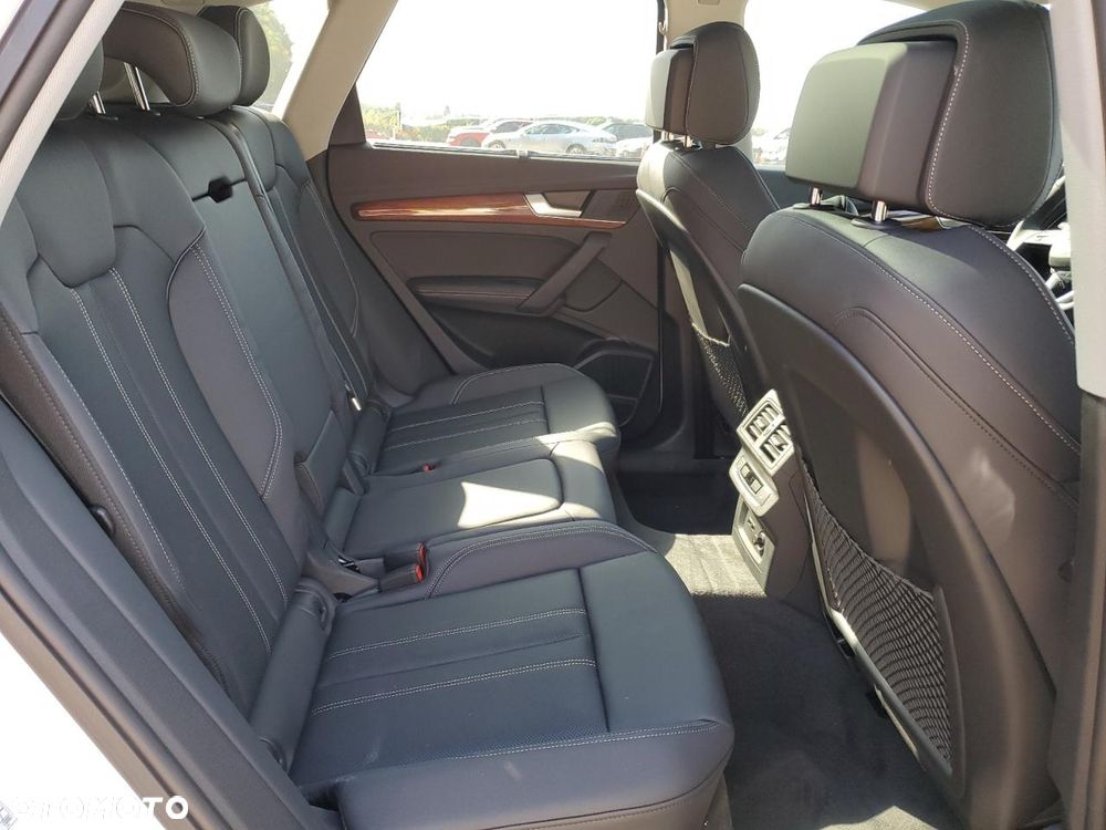 Audi Q5 40 TFSI quattro S tronic S line - 12